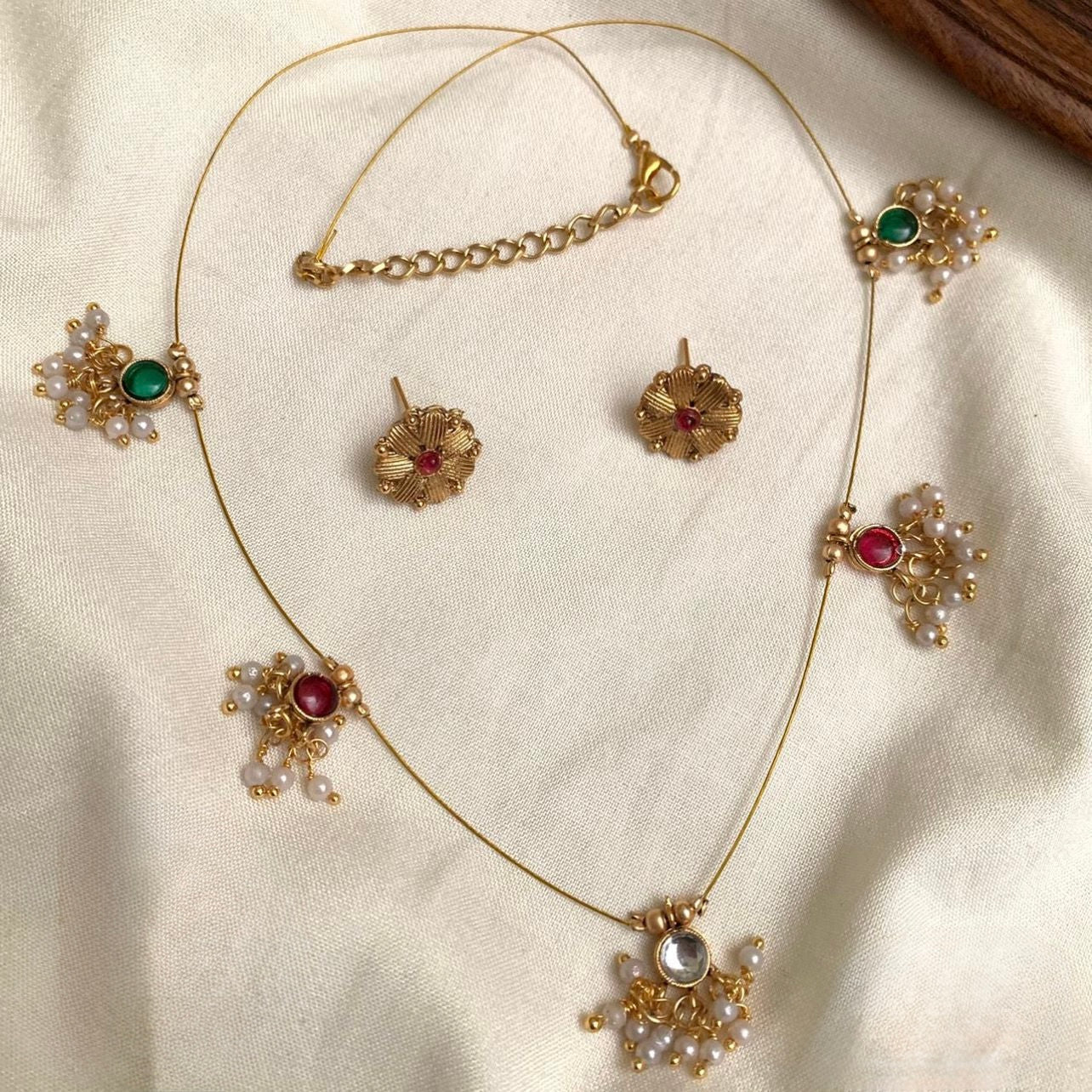 Gold-Toned Pearl Hanging Invisible Chain Necklace 241