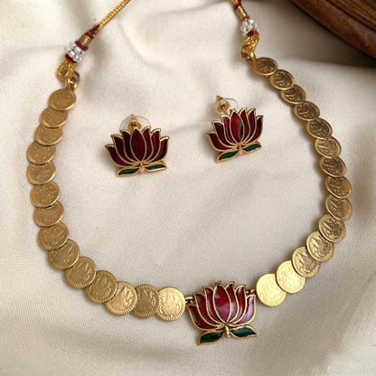 Gold-Polish Kashu Lotus Choker Necklace 1310