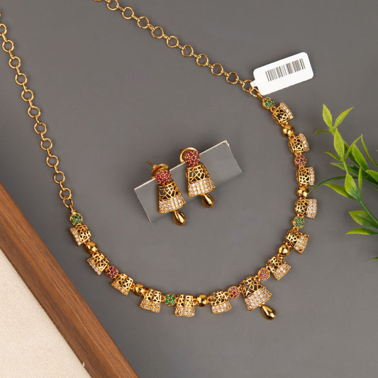 Gold-Toned Floral Stone-Studded  Necklace 1724