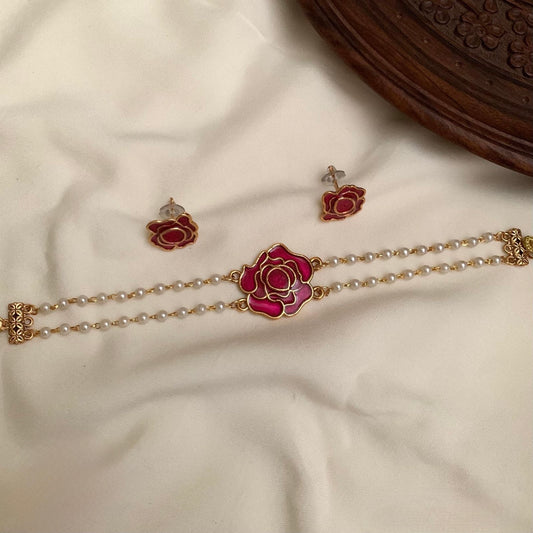 Gold-Polish Rose-Pendant Pearl Choker Necklace 1260