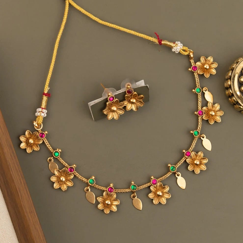 Gold-Floral Traditional Choker Necklace 1782