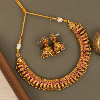 Gold-Toned Traditional Necklace 1767