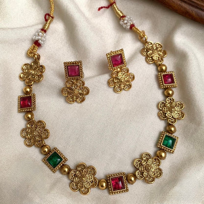 Gold-Polish Floral Designed Necklace 1425