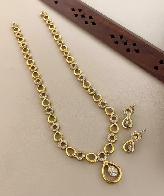 Gold-Polish Long Necklace 1814
