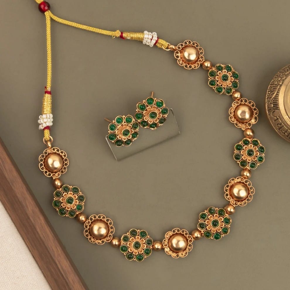 Gold-toned Floral Stone-Studded Choker Necklace 1618